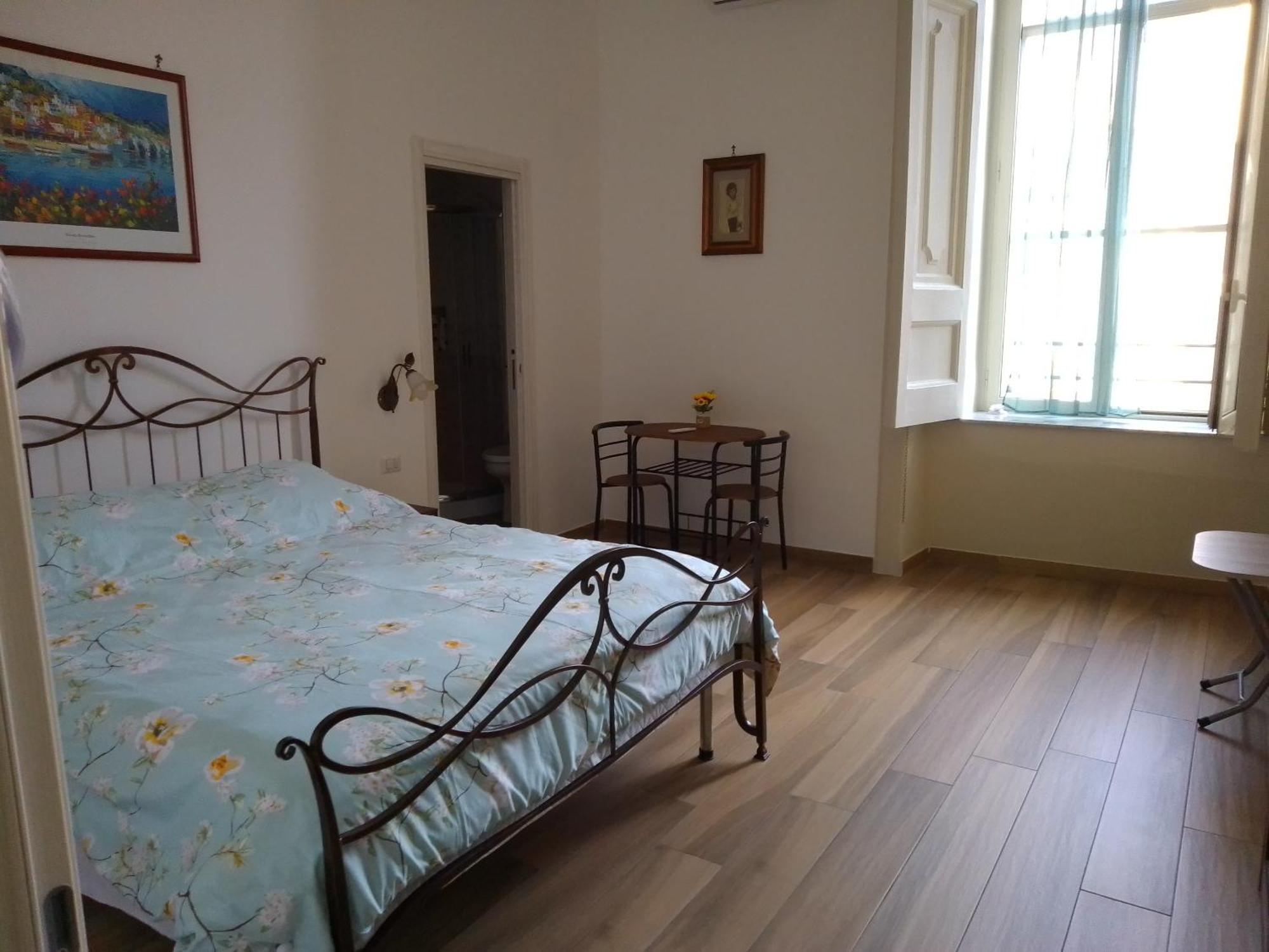 B&B Palazzo Sersale Napoli エクステリア 写真