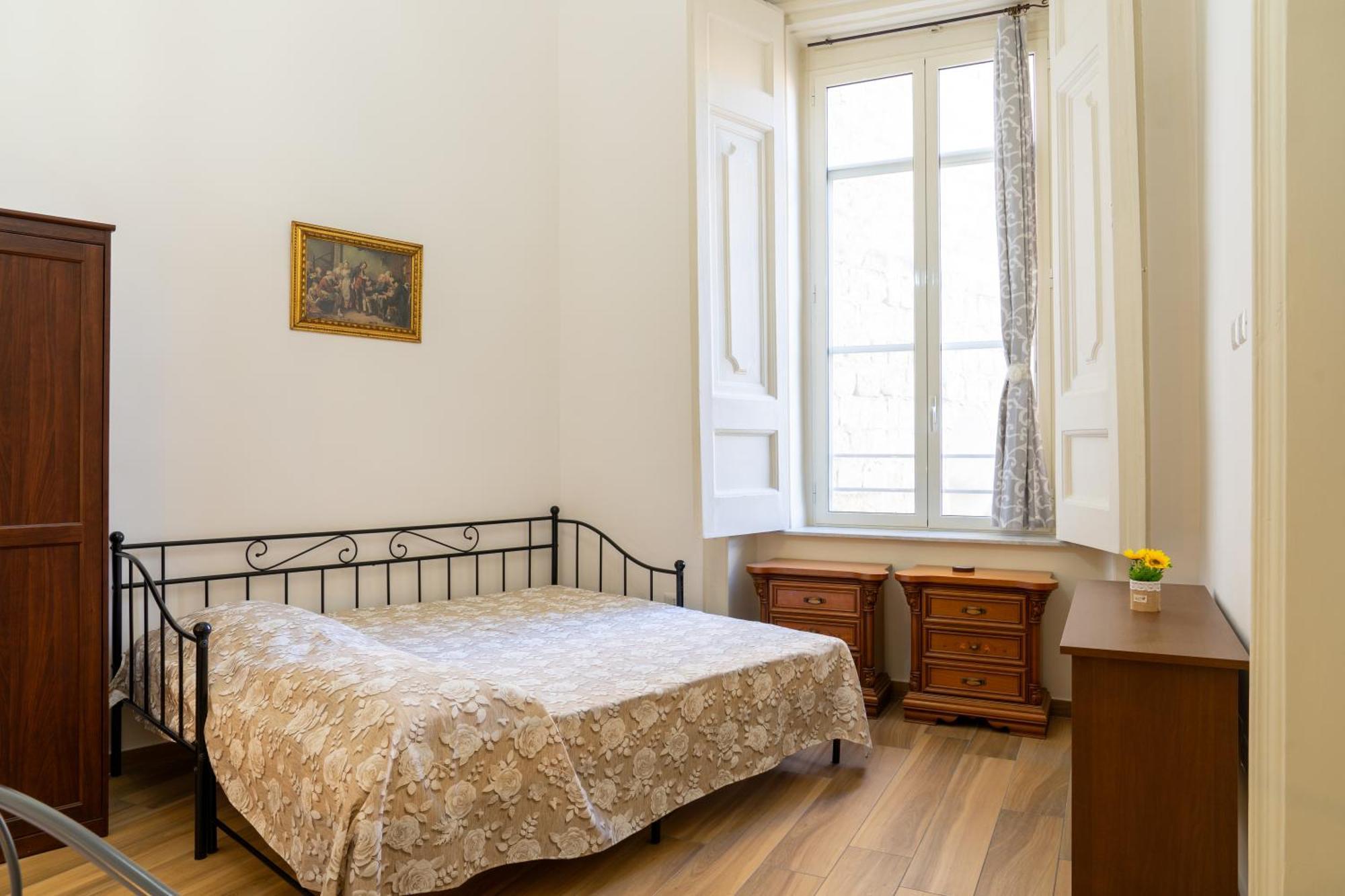 B&B Palazzo Sersale Napoli エクステリア 写真